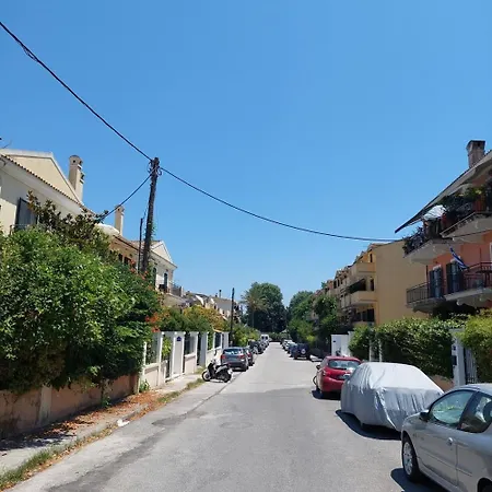 Adriana Mon Repos Feriehus *