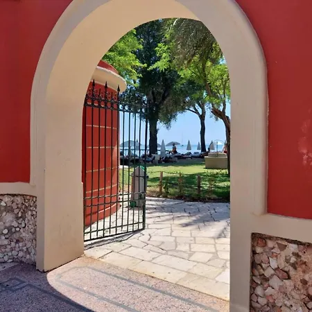 Adriana Mon Repos Tatil Evi